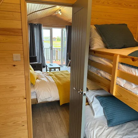 Ffrith Park Hotel Pods Prestatyn Buitenkant foto