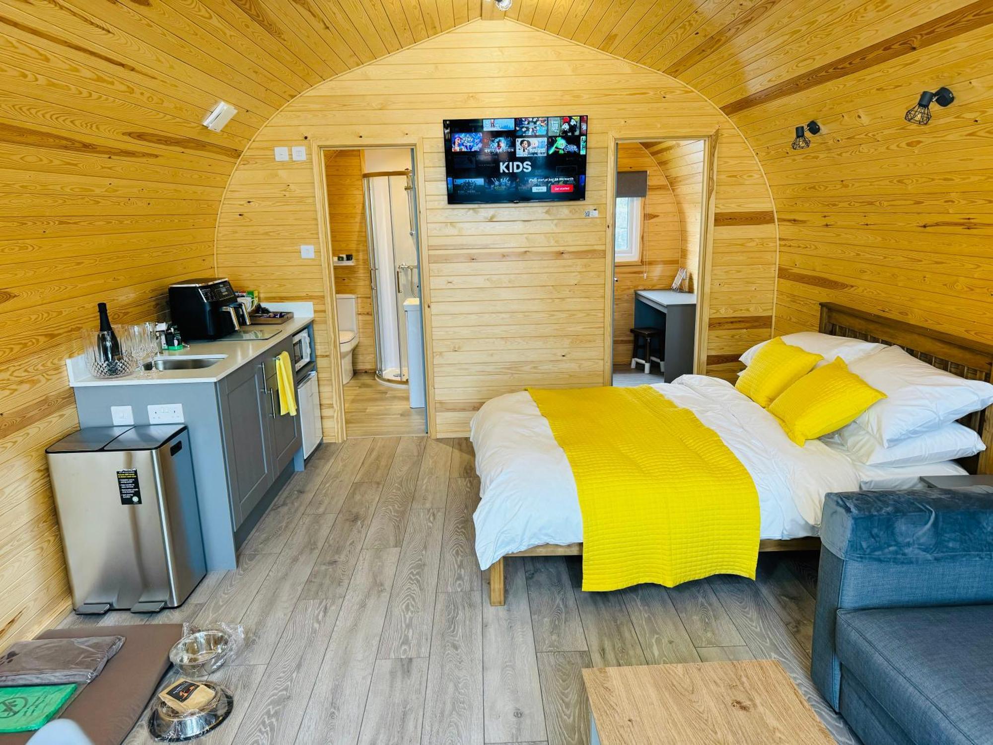 Ffrith Park Pods Campsite *