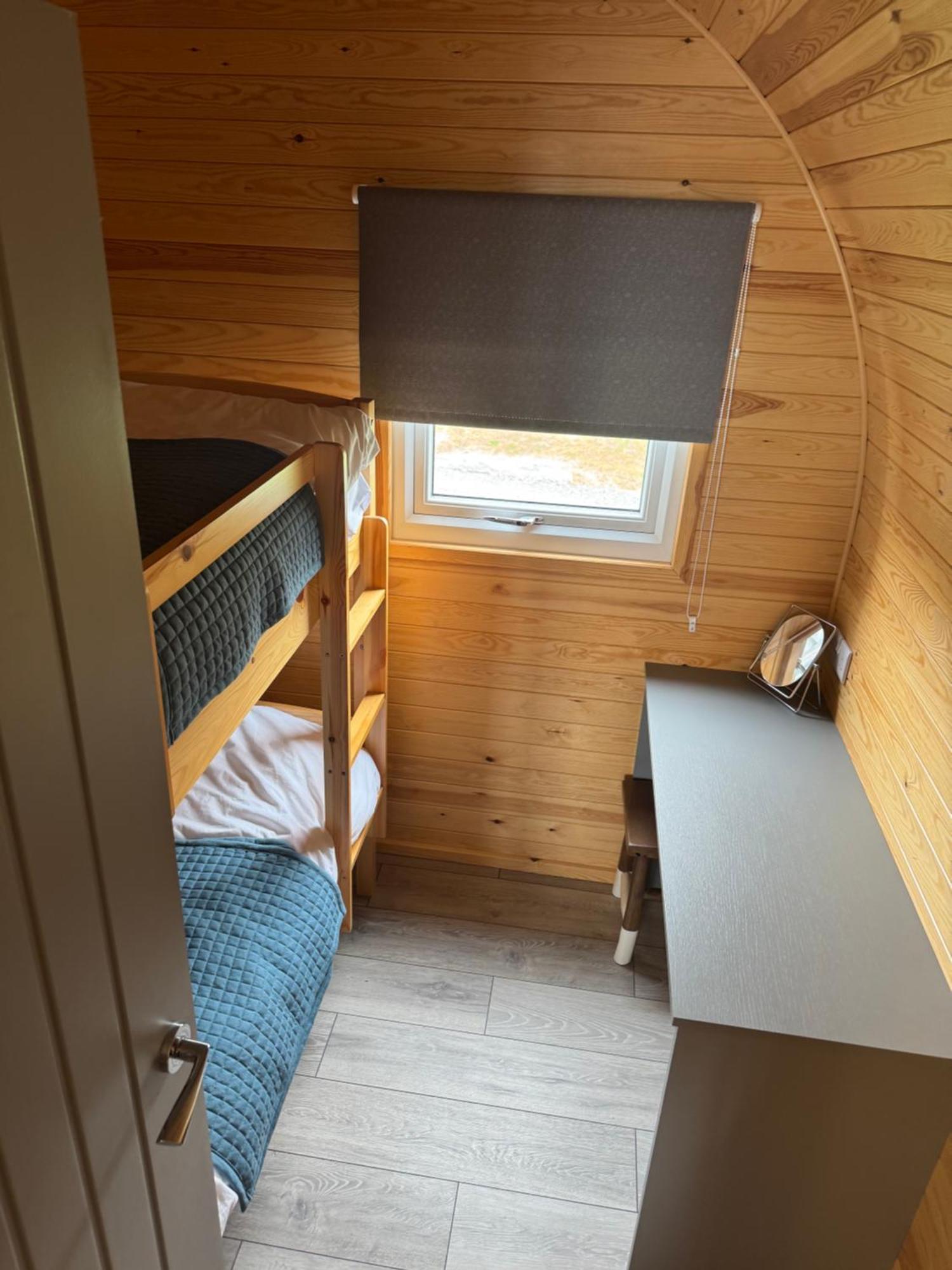 Ffrith Park Pods Parque de Campismo